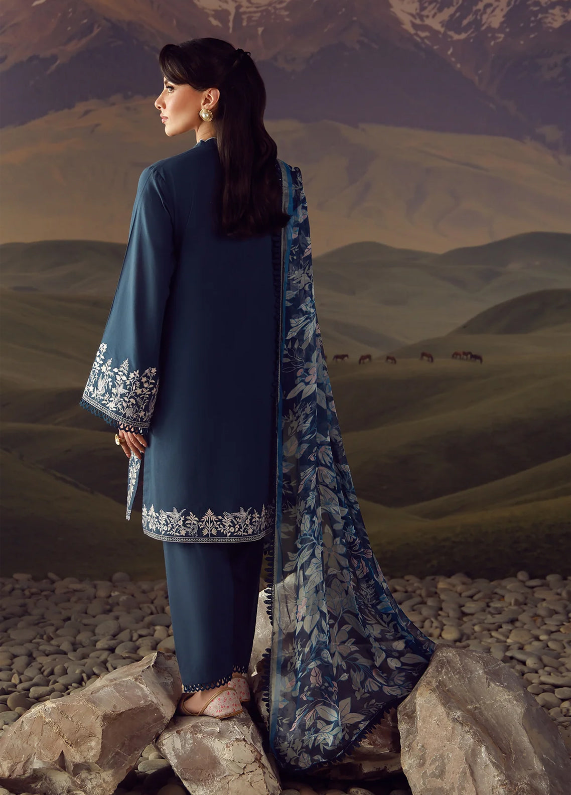 Sahar Festive Embroidered Lawn 3 Piece Unstitched Suit S26FEV2 D-06 INDIGO VERSE Sahar Festive Embroidered Lawn 3 Piece Unstitched Suit S26FEV2 D-06 INDIGO VERSE
