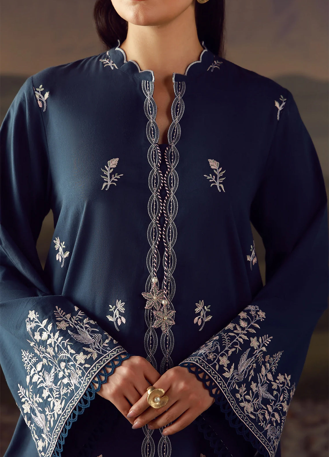 Sahar Festive Embroidered Lawn 3 Piece Unstitched Suit S26FEV2 D-06 INDIGO VERSE Sahar Festive Embroidered Lawn 3 Piece Unstitched Suit S26FEV2 D-06 INDIGO VERSE