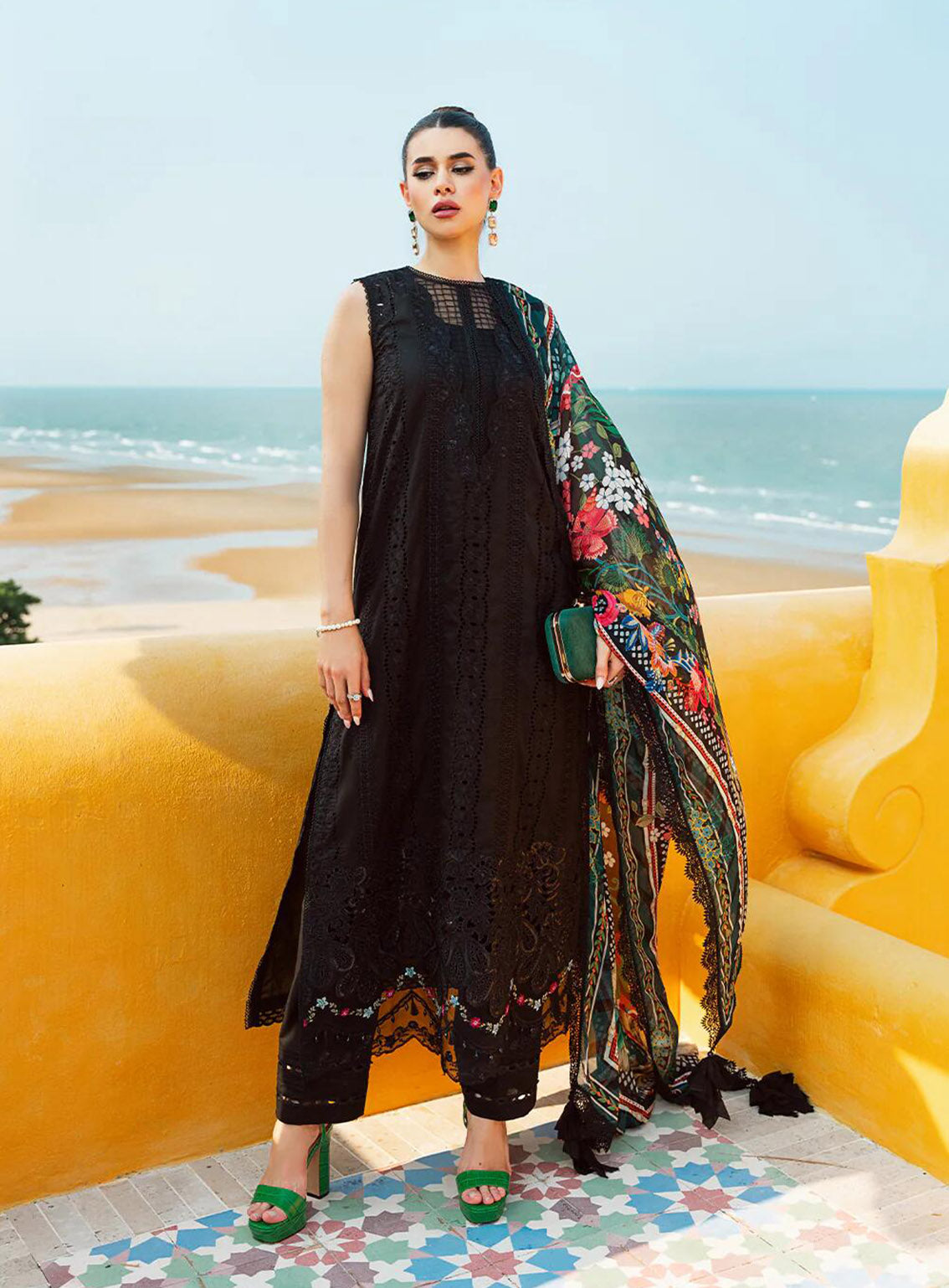 Saira Rizwan Embroidered Lawn Suits Unstitched 3 Piece - SR24L 01 AYZEL Saira Rizwan Embroidered Lawn Suits Unstitched 3 Piece - SR24L 01 AYZEL