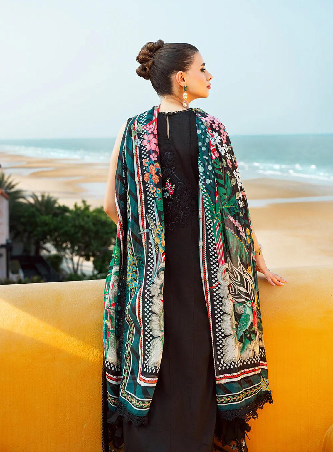 Saira Rizwan Embroidered Lawn Suits Unstitched 3 Piece - SR24L 01 AYZEL Saira Rizwan Embroidered Lawn Suits Unstitched 3 Piece - SR24L 01 AYZEL