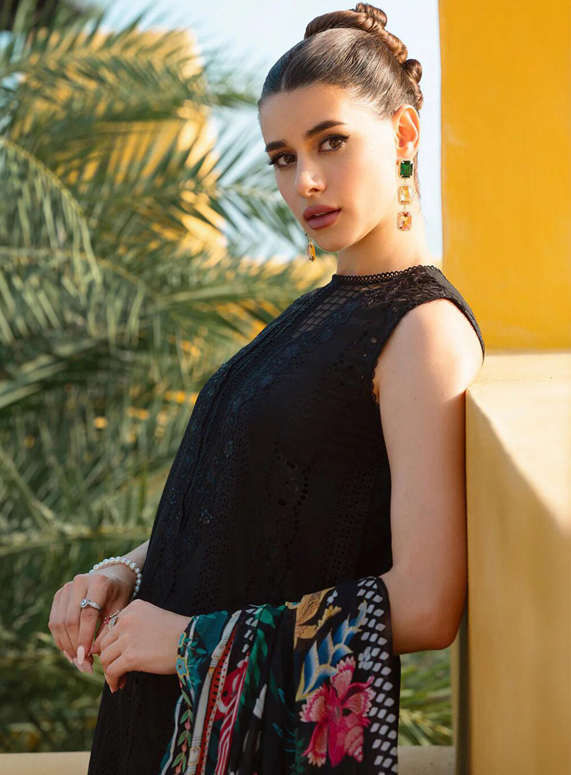 Saira Rizwan Embroidered Lawn Suits Unstitched 3 Piece - SR24L 01 AYZEL Saira Rizwan Embroidered Lawn Suits Unstitched 3 Piece - SR24L 01 AYZEL