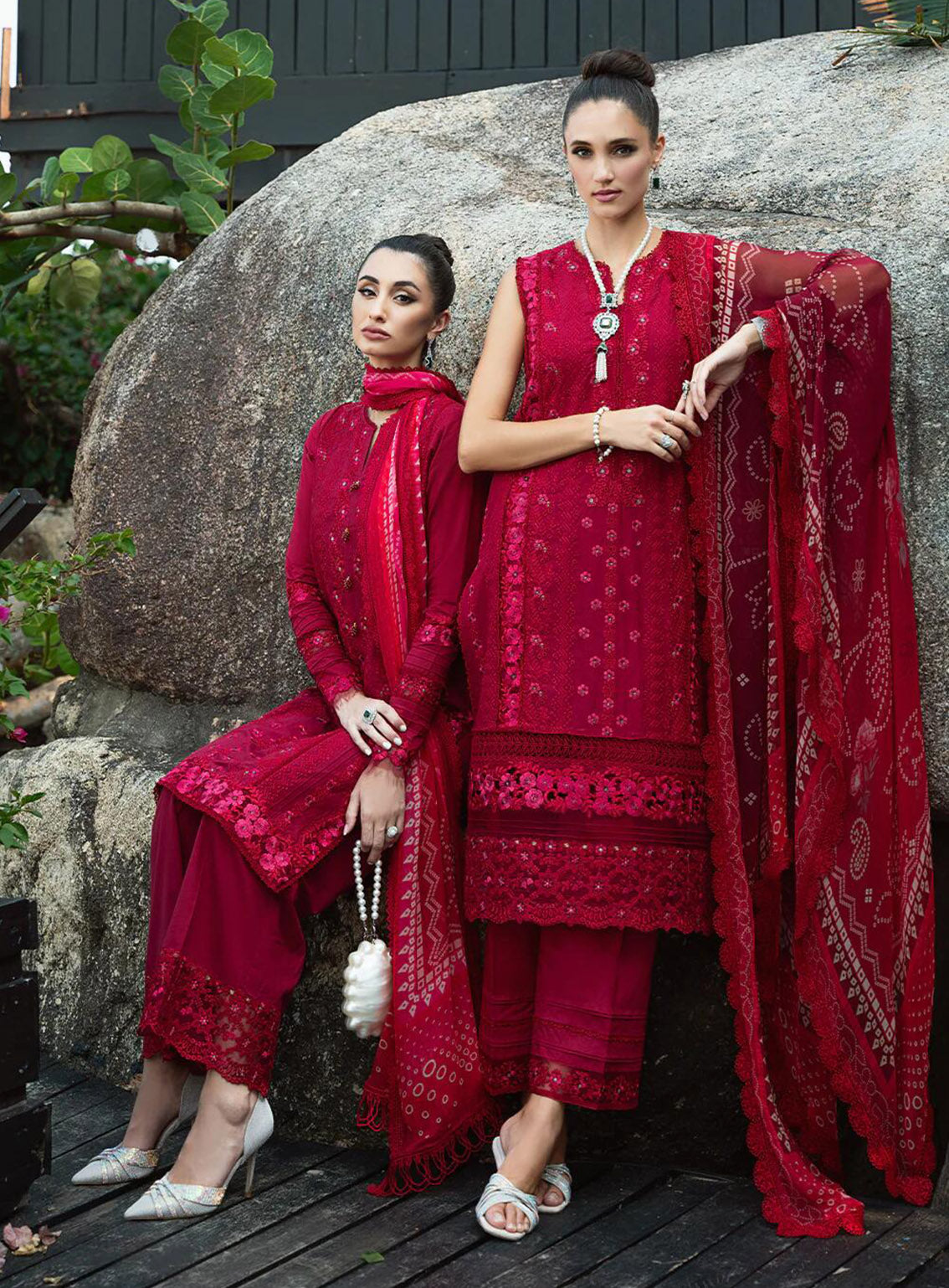Saira Rizwan Embroidered Lawn Suits Unstitched 3 Piece - SR24L 02 SOPHIA Saira Rizwan Embroidered Lawn Suits Unstitched 3 Piece - SR24L 02 SOPHIA