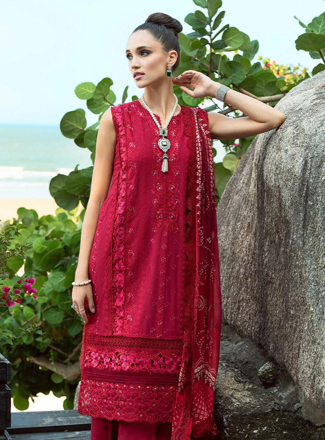 Saira Rizwan Embroidered Lawn Suits Unstitched 3 Piece - SR24L 02 SOPHIA Saira Rizwan Embroidered Lawn Suits Unstitched 3 Piece - SR24L 02 SOPHIA