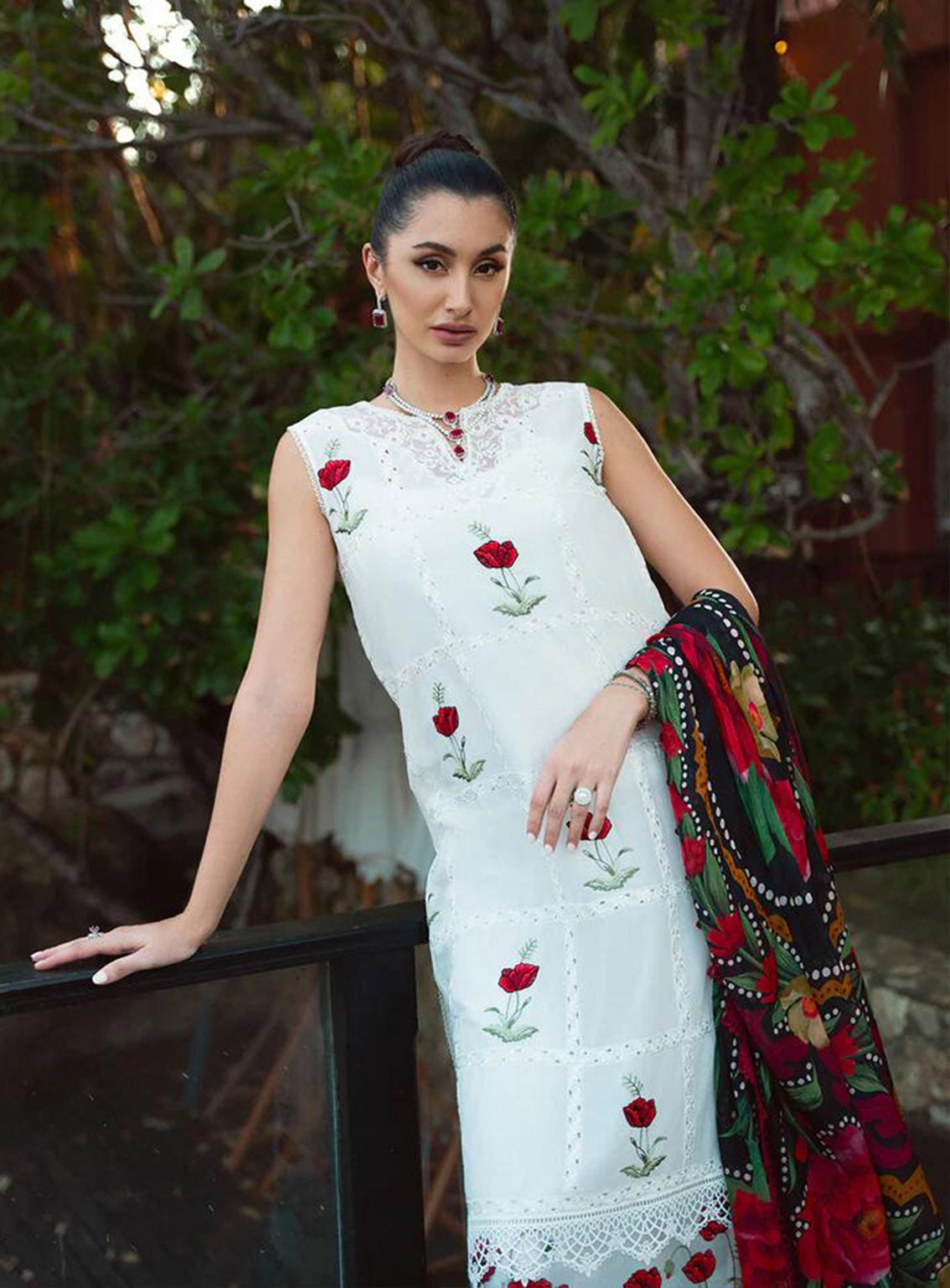Saira Rizwan Embroidered Lawn Suits Unstitched 3 Piece - SR24L 03 AIRA Saira Rizwan Embroidered Lawn Suits Unstitched 3 Piece - SR24L 03 AIRA
