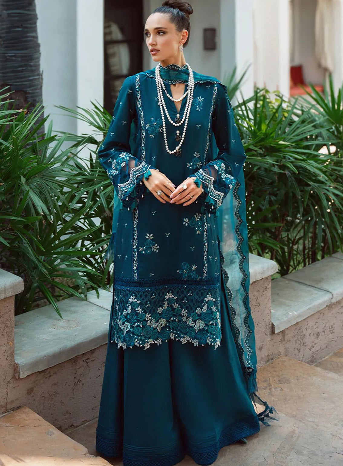 Saira Rizwan Embroidered Lawn Suits Unstitched 3 Piece - SR24L 04 SIBEL Saira Rizwan Embroidered Lawn Suits Unstitched 3 Piece - SR24L 04 SIBEL