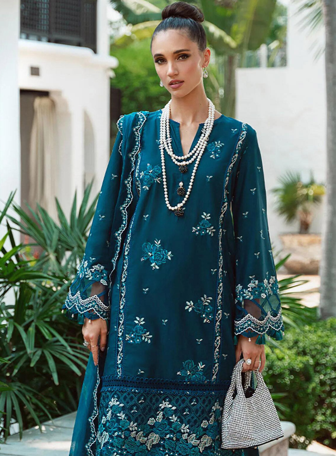 Saira Rizwan Embroidered Lawn Suits Unstitched 3 Piece - SR24L 04 SIBEL Saira Rizwan Embroidered Lawn Suits Unstitched 3 Piece - SR24L 04 SIBEL