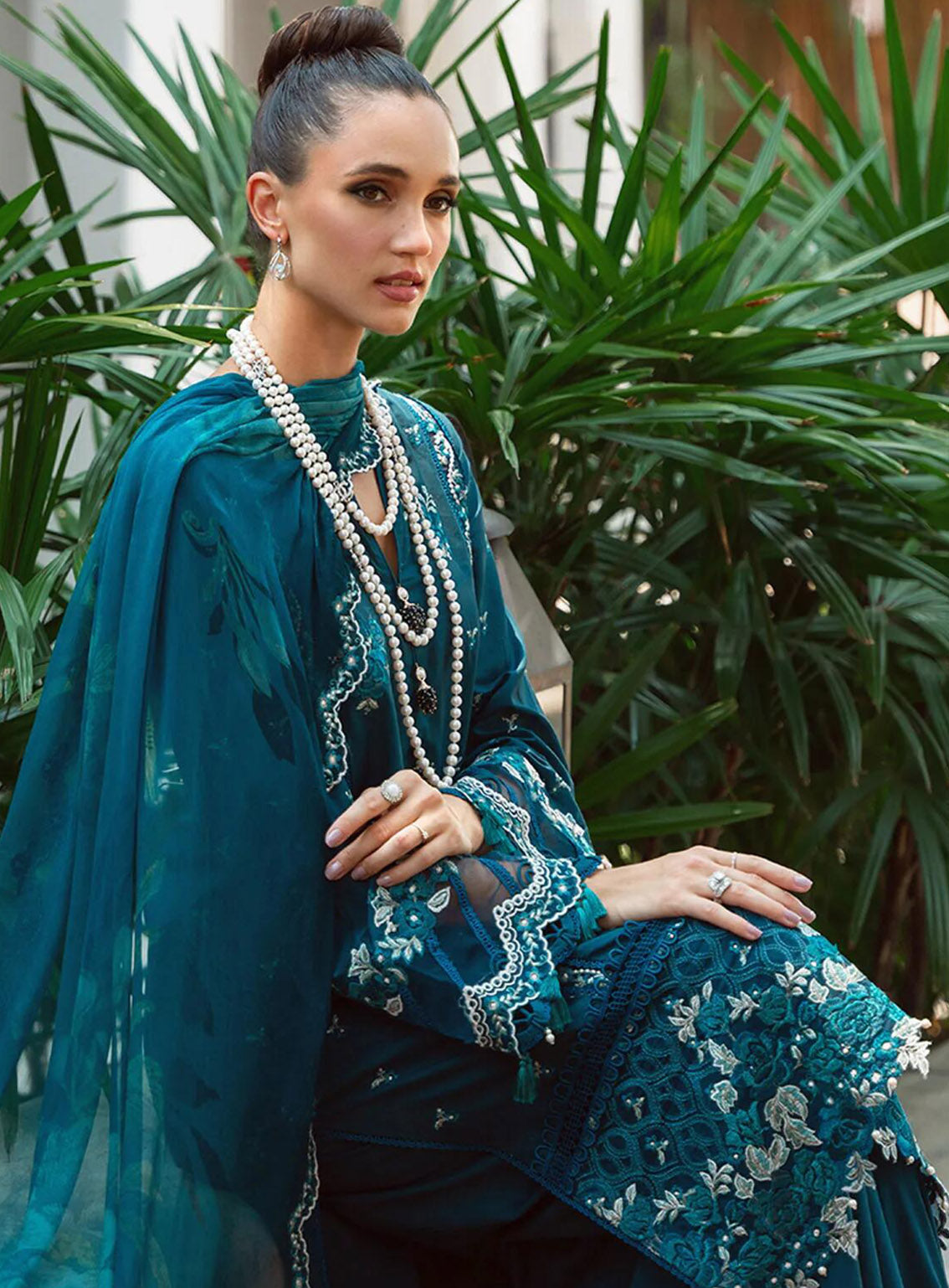 Saira Rizwan Embroidered Lawn Suits Unstitched 3 Piece - SR24L 04 SIBEL Saira Rizwan Embroidered Lawn Suits Unstitched 3 Piece - SR24L 04 SIBEL