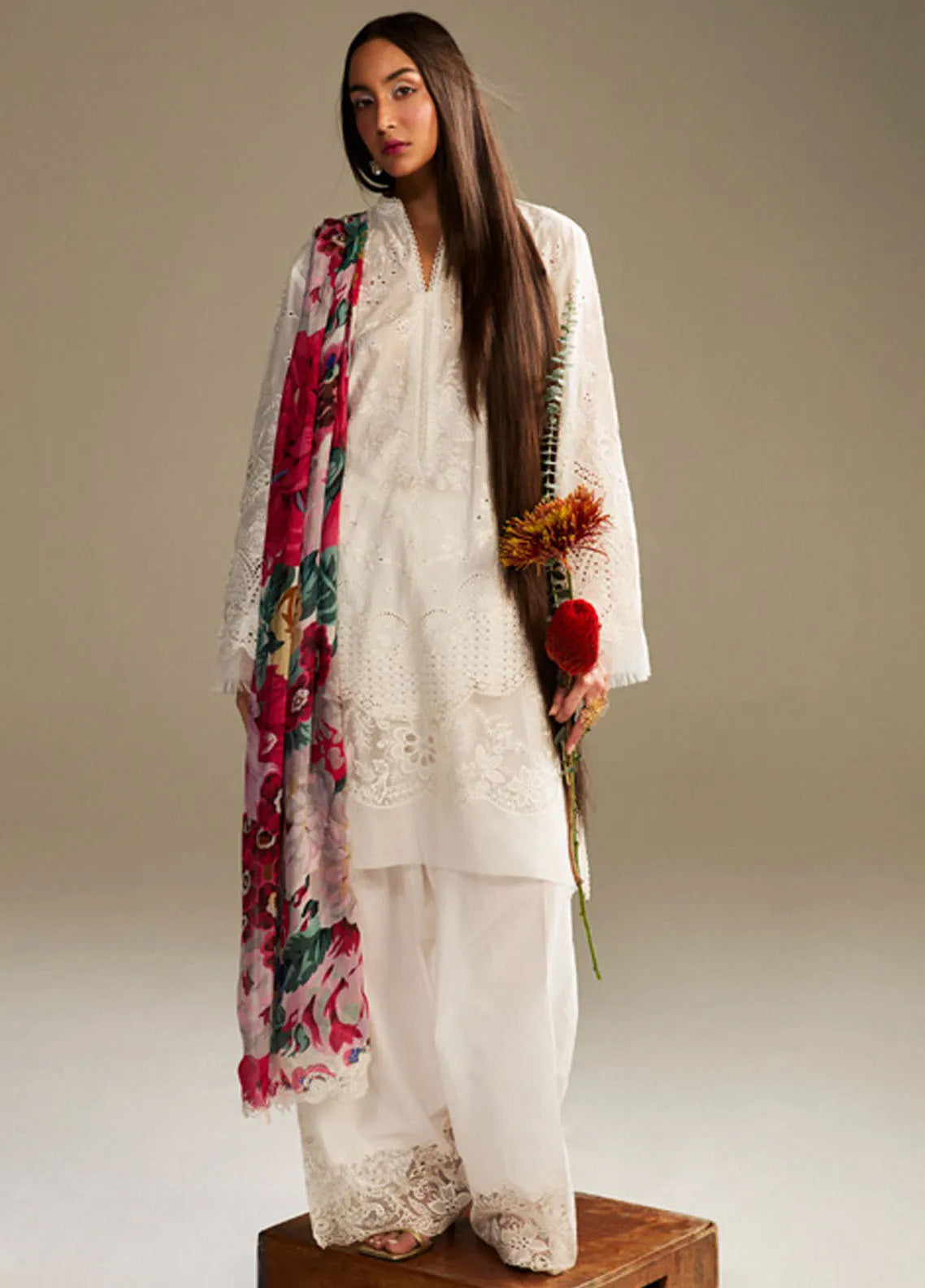 Satori by Zara Shahjahan Embroidered Lawn Suits Unstitched 3 Piece - ZS25LL 1A KAORI Satori by Zara Shahjahan Embroidered Lawn Suits Unstitched 3 Piece - ZS25LL 1A KAORI