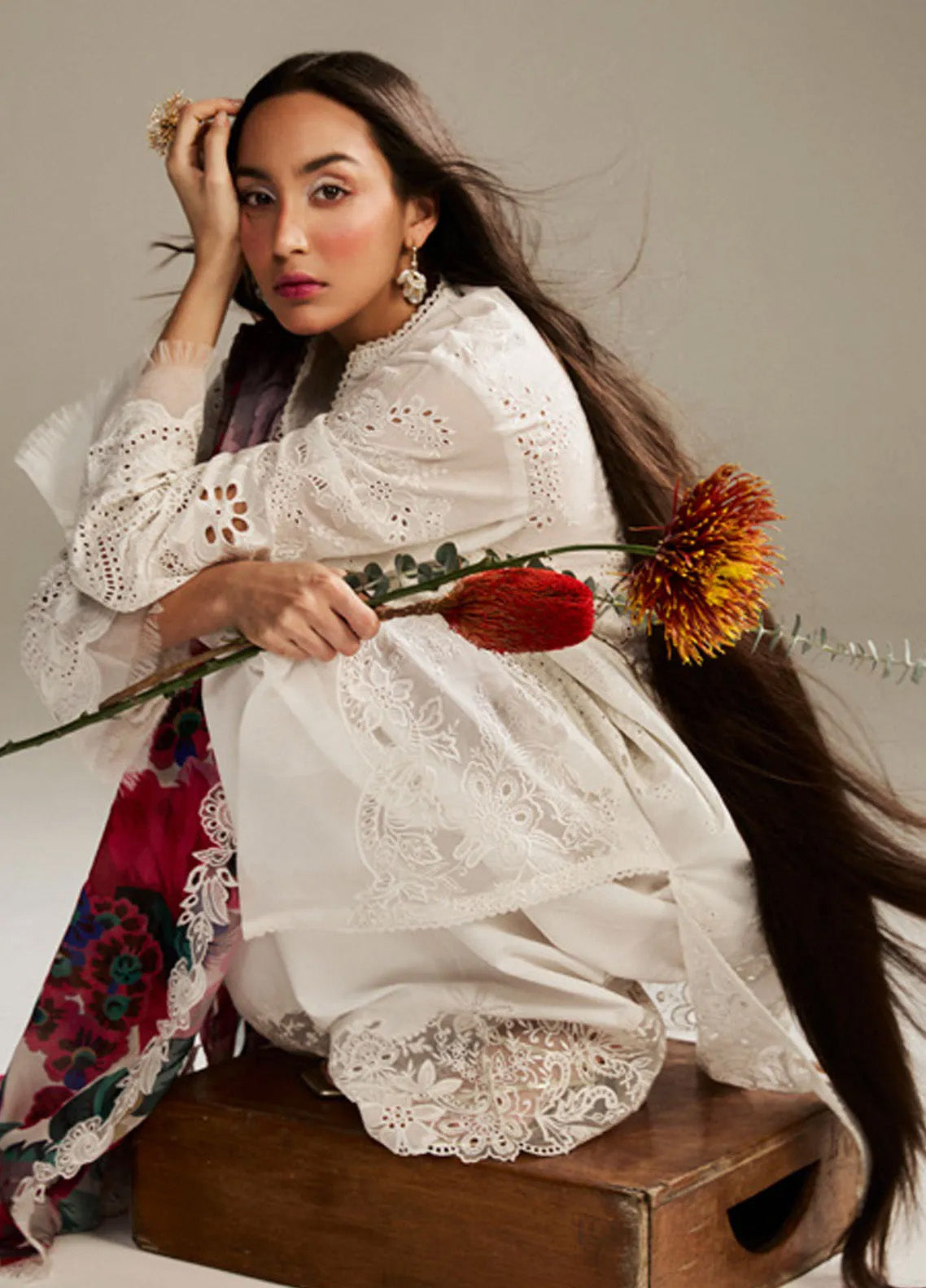 Satori by Zara Shahjahan Embroidered Lawn Suits Unstitched 3 Piece - ZS25LL 1A KAORI Satori by Zara Shahjahan Embroidered Lawn Suits Unstitched 3 Piece - ZS25LL 1A KAORI