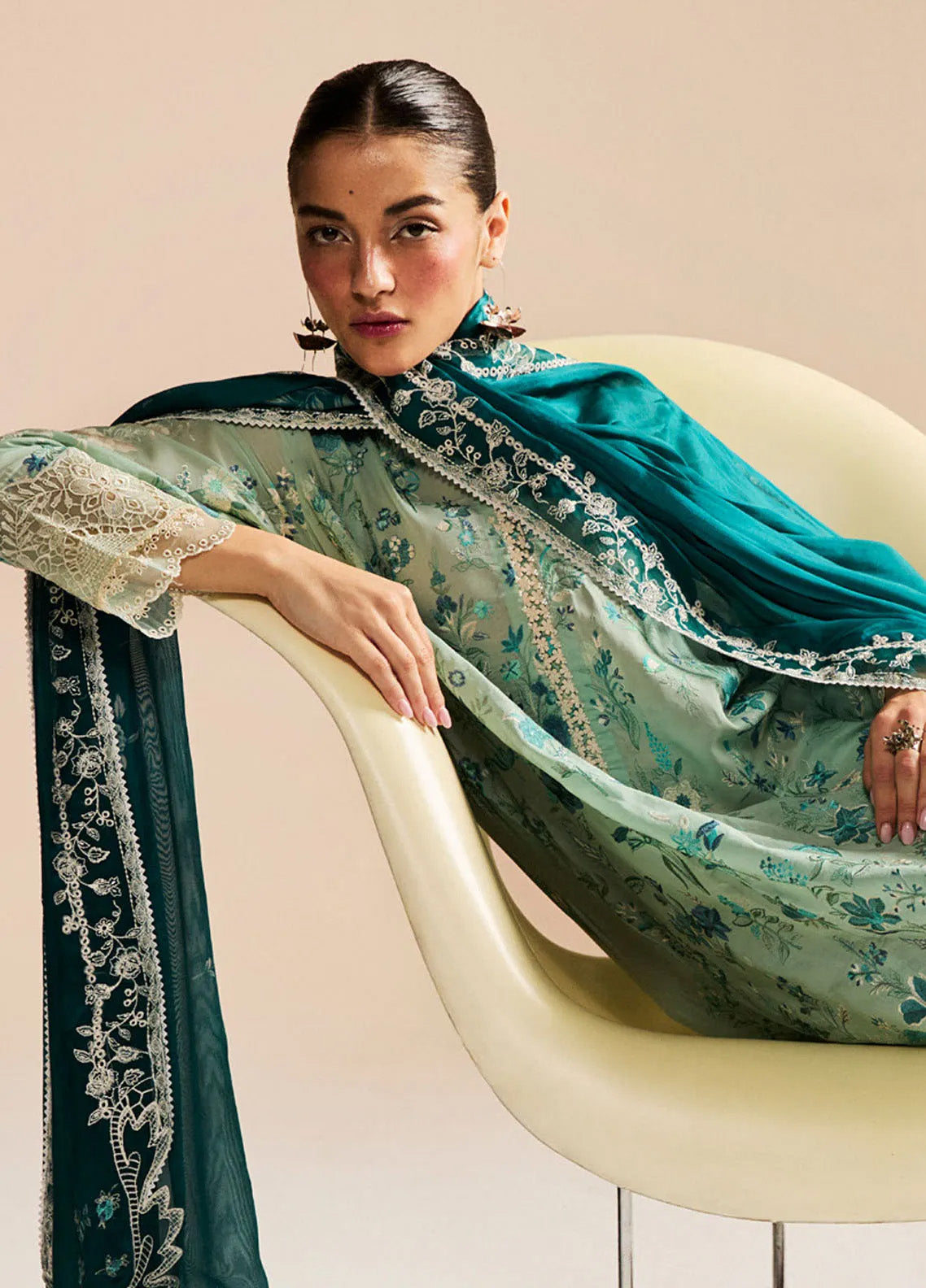 Satori by Zara Shahjahan Embroidered Lawn Suits Unstitched 3 Piece - ZS25LL 2B NOZOMI Satori by Zara Shahjahan Embroidered Lawn Suits Unstitched 3 Piece - ZS25LL 2B NOZOMI