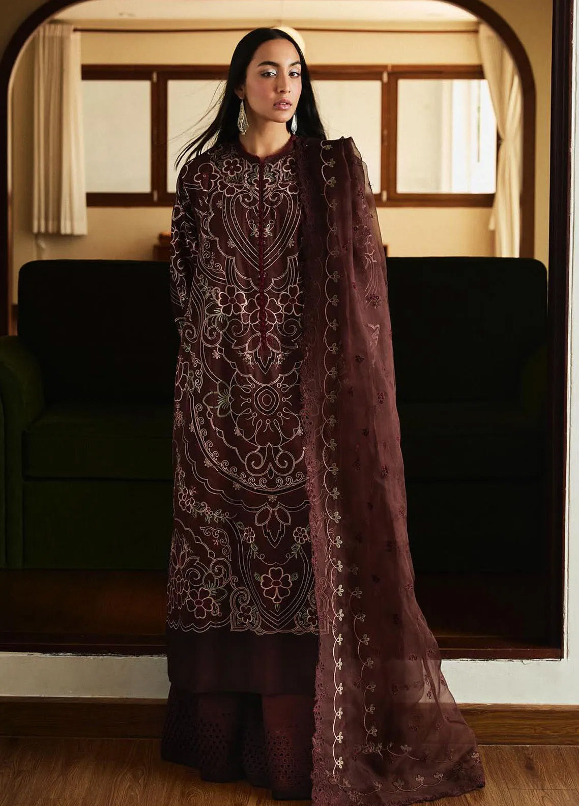 Satori by Zara Shahjahan Embroidered Lawn Suits Unstitched 3 Piece - ZS25LL 4B SHIZUMI Satori by Zara Shahjahan Embroidered Lawn Suits Unstitched 3 Piece - ZS25LL 4B SHIZUMI
