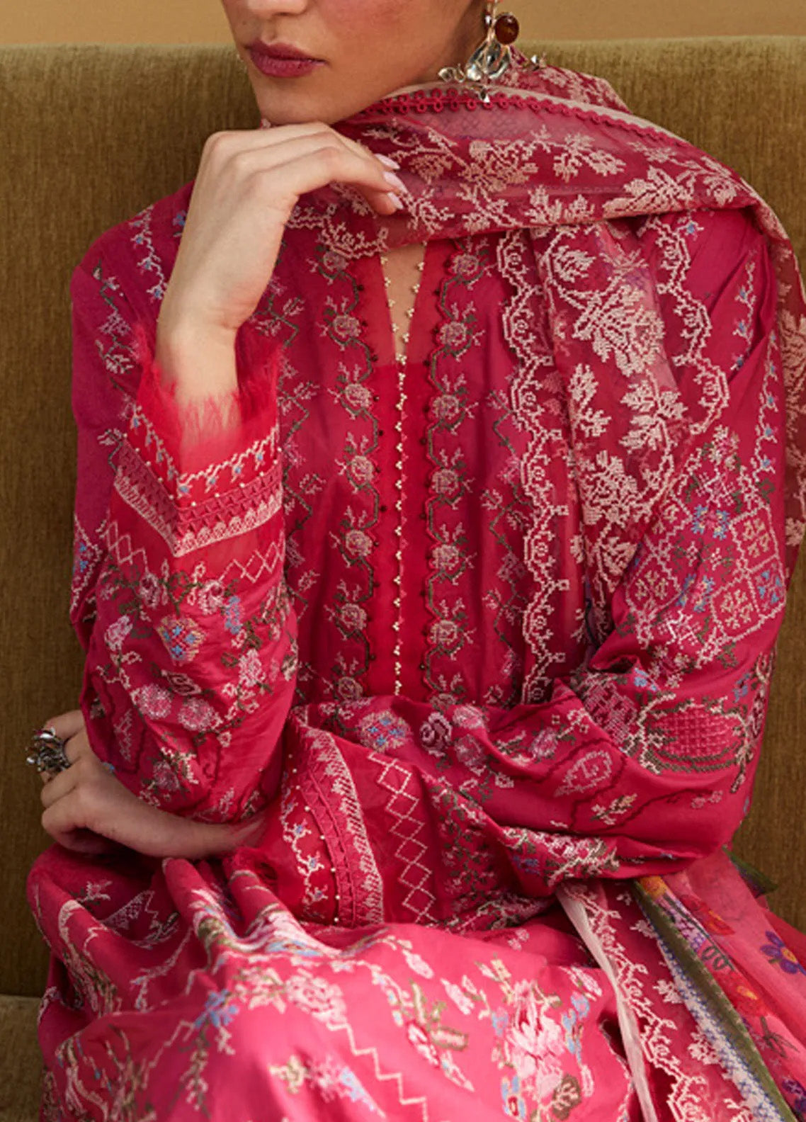 Satori by Zara Shahjahan Embroidered Lawn Suits Unstitched 3 Piece - ZS25LL 7A HIKARI Satori by Zara Shahjahan Embroidered Lawn Suits Unstitched 3 Piece - ZS25LL 7A HIKARI