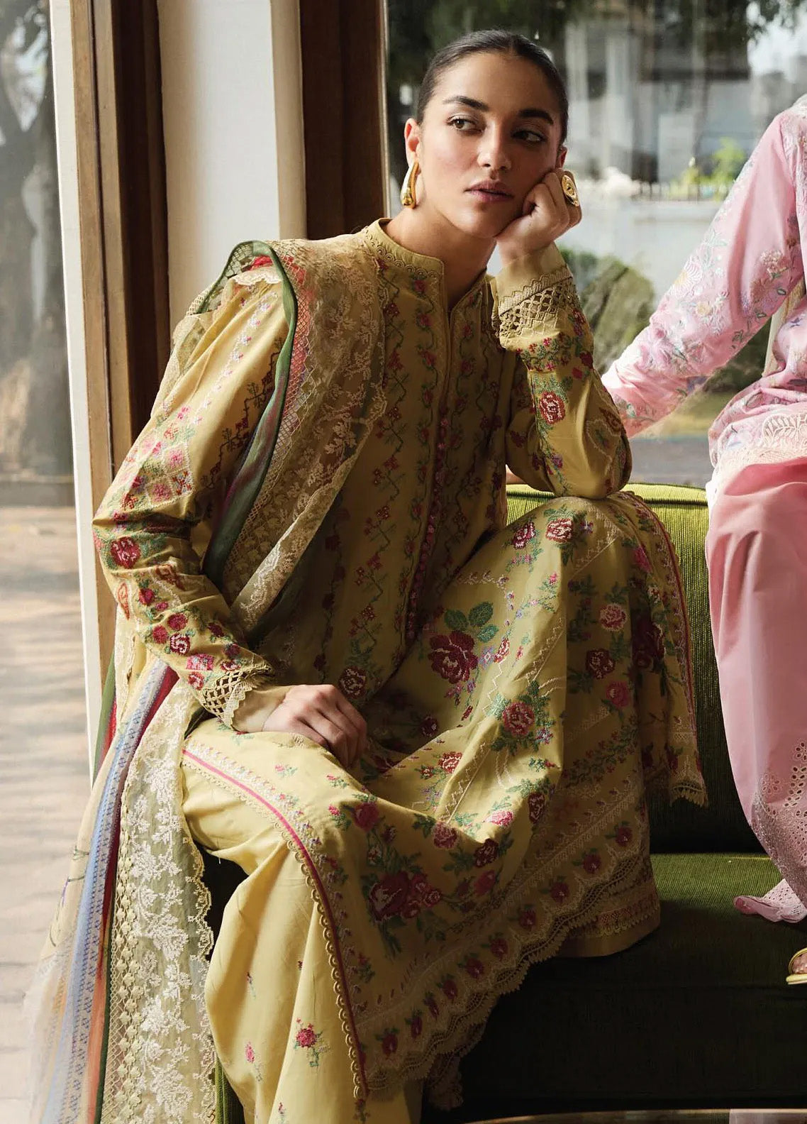 Satori by Zara Shahjahan Embroidered Lawn Suits Unstitched 3 Piece - ZS25LL 7B HIKARI Satori by Zara Shahjahan Embroidered Lawn Suits Unstitched 3 Piece - ZS25LL 7B HIKARI