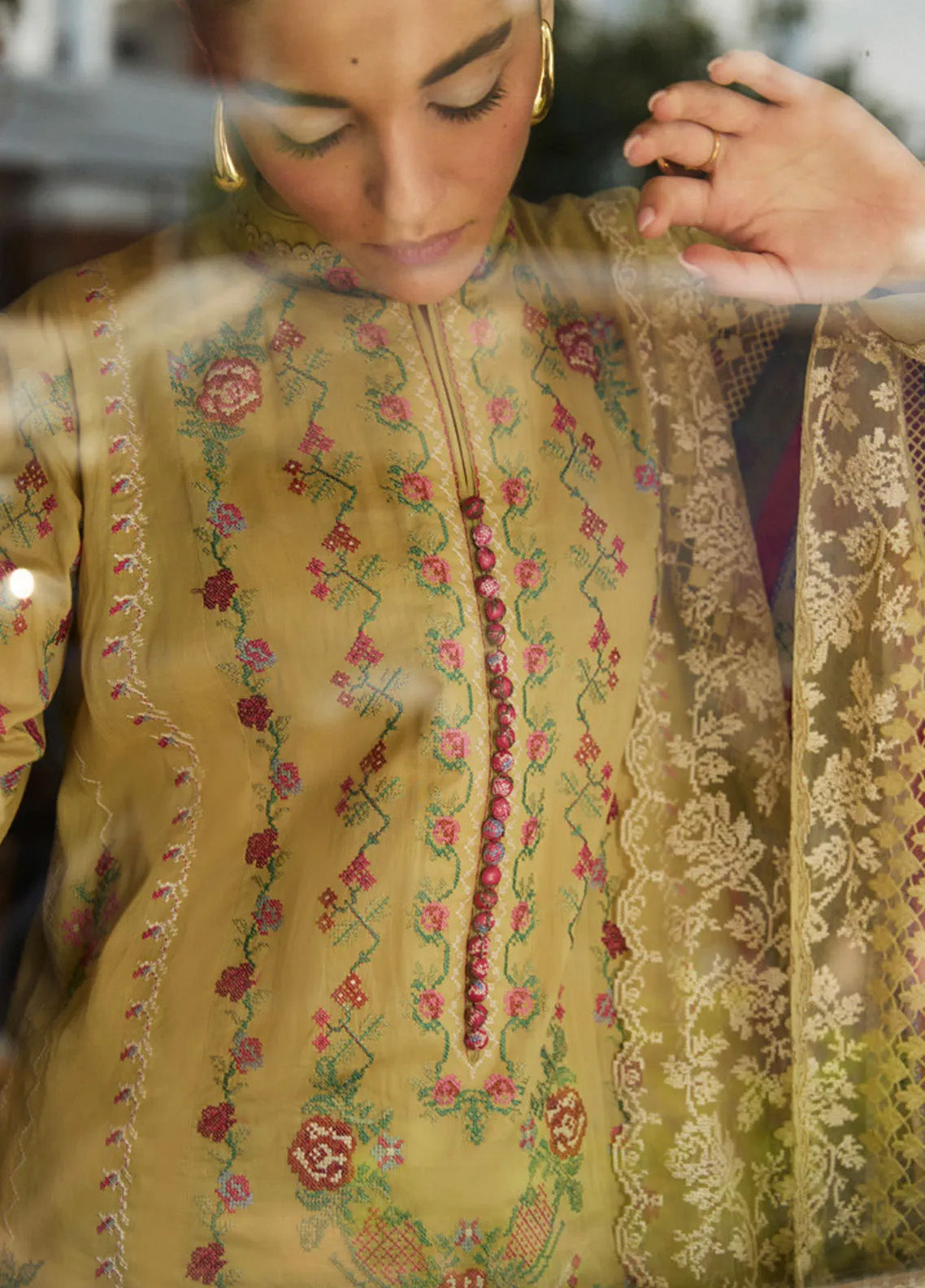 Satori by Zara Shahjahan Embroidered Lawn Suits Unstitched 3 Piece - ZS25LL 7B HIKARI Satori by Zara Shahjahan Embroidered Lawn Suits Unstitched 3 Piece - ZS25LL 7B HIKARI