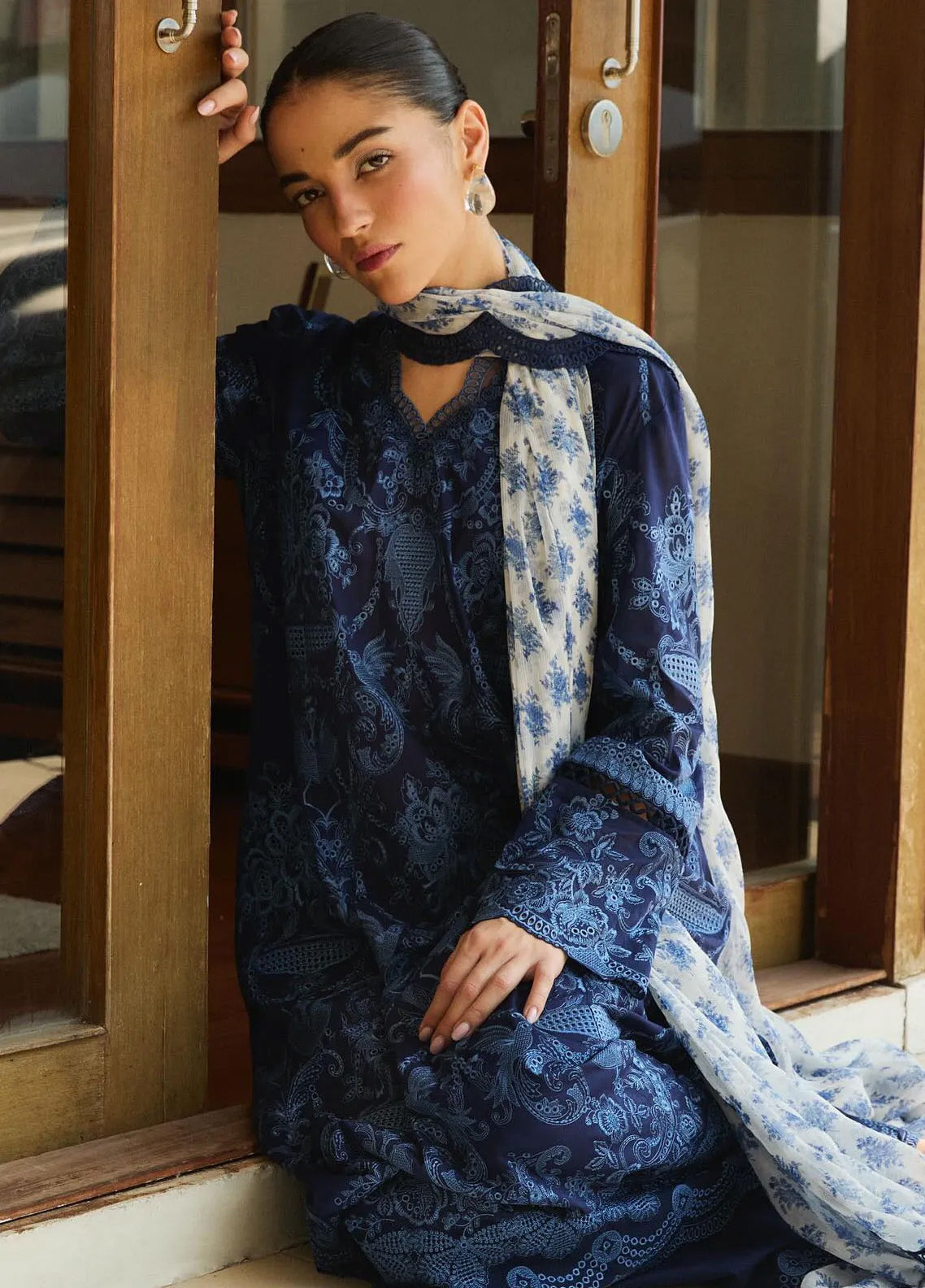 Satori by Zara Shahjahan Embroidered Lawn Suits Unstitched 3 Piece - ZS25LL 9B SEI Satori by Zara Shahjahan Embroidered Lawn Suits Unstitched 3 Piece - ZS25LL 9B SEI