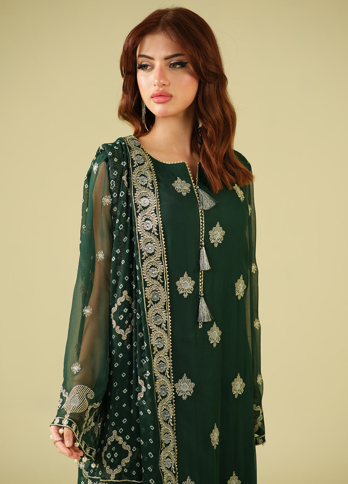 Satrang By Zouj Chunri Embroidered Chiffon 3 Piece Unstitched Suit ZJ26CEC D-03 Satrang By Zouj Chunri Embroidered Chiffon 3 Piece Unstitched Suit ZJ26CEC D-03