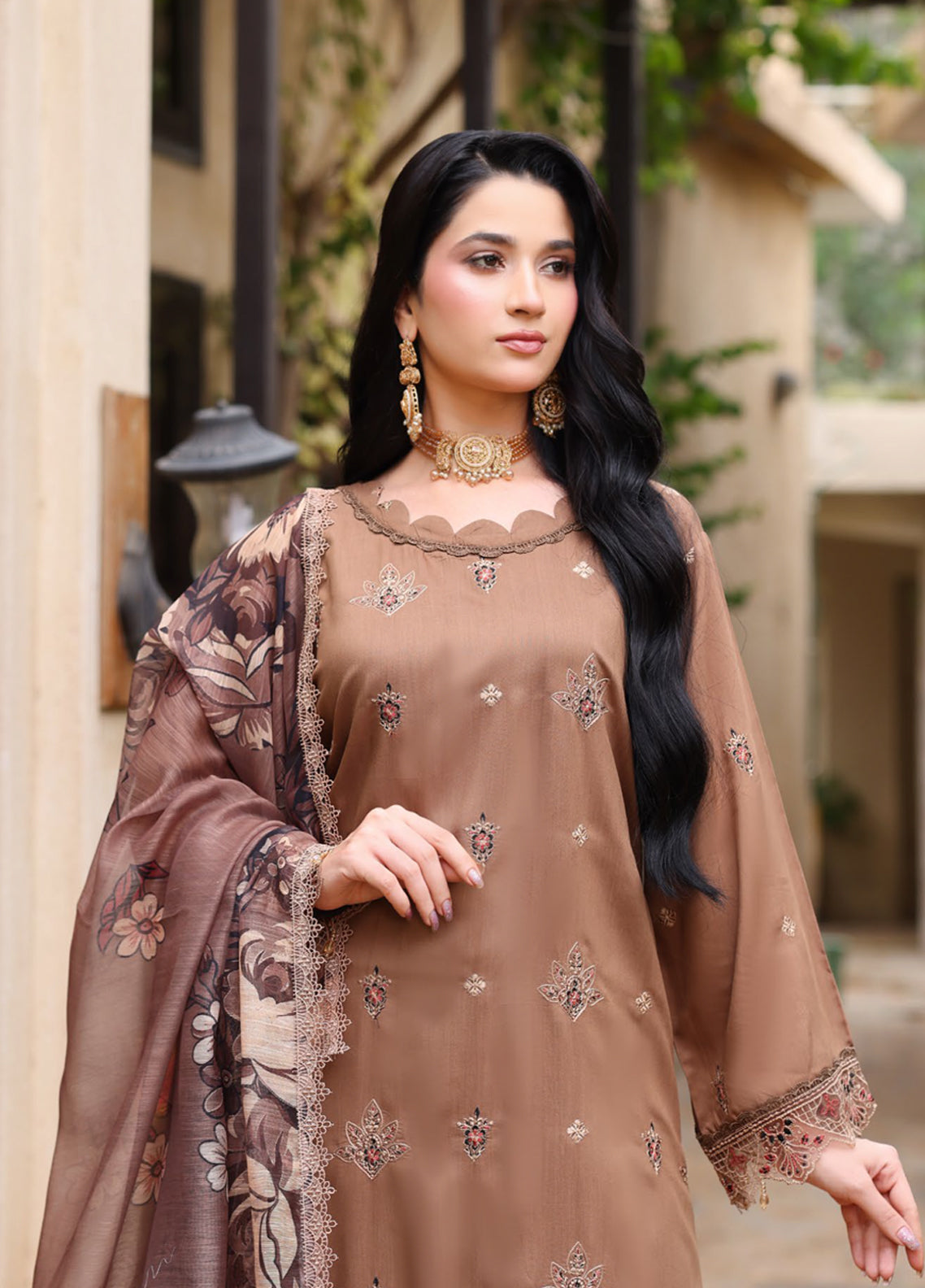 Schick Embroidered Viscose 3 Piece Unstitched Suit SDH26EV D-03 Schick Embroidered Viscose 3 Piece Unstitched Suit SDH26EV D-03