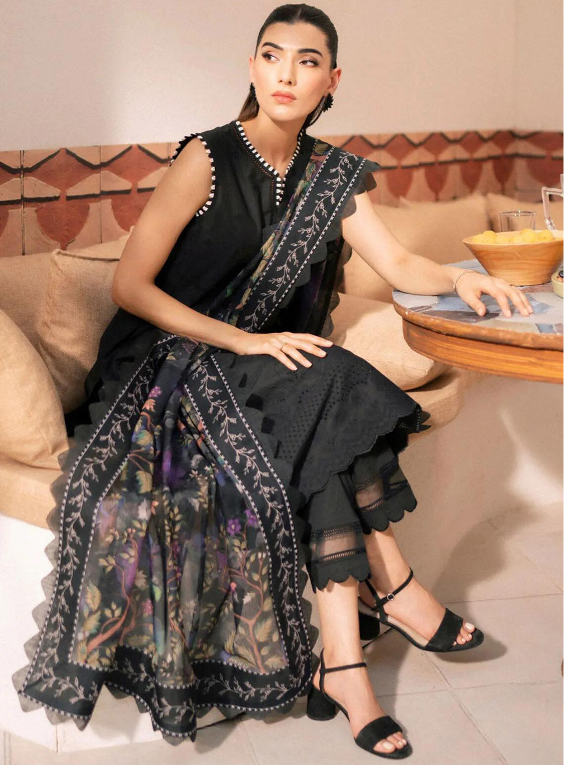 Seran Embroidered Lawn Suit Unstitched 3 Piece - SRN24FE 01 CHEIRE Seran Embroidered Lawn Suit Unstitched 3 Piece - SRN24FE 01 CHEIRE