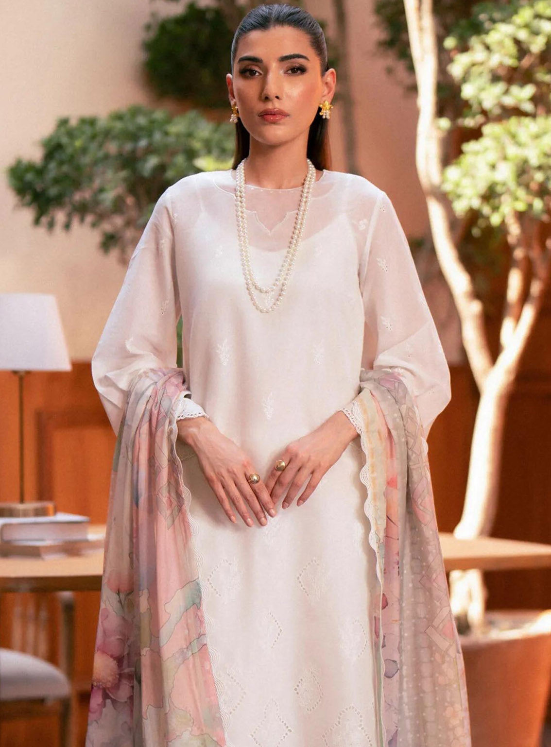 Seran Embroidered Lawn Suit Unstitched 3 Piece - SRN24FE 03 SAHA Seran Embroidered Lawn Suit Unstitched 3 Piece - SRN24FE 03 SAHA