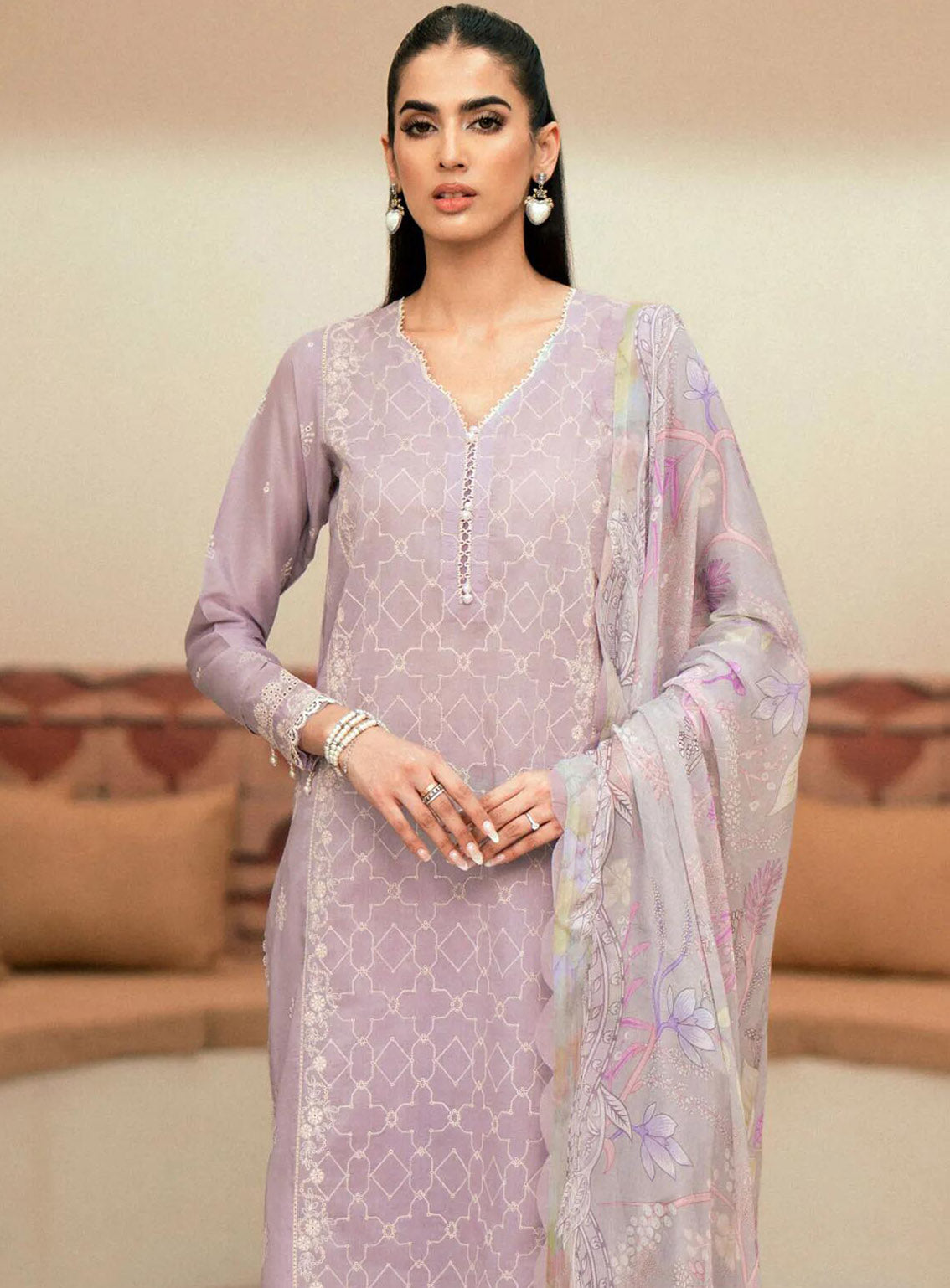 Seran Embroidered Lawn Suit Unstitched 3 Piece - SRN24FE 04 CYPRUS Seran Embroidered Lawn Suit Unstitched 3 Piece - SRN24FE 04 CYPRUS