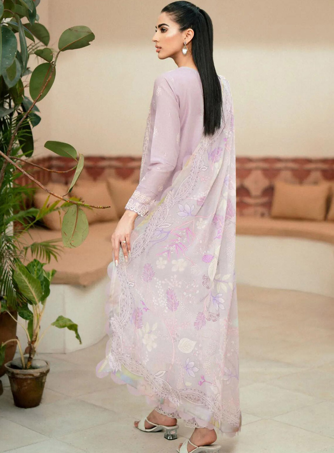 Seran Embroidered Lawn Suit Unstitched 3 Piece - SRN24FE 04 CYPRUS Seran Embroidered Lawn Suit Unstitched 3 Piece - SRN24FE 04 CYPRUS