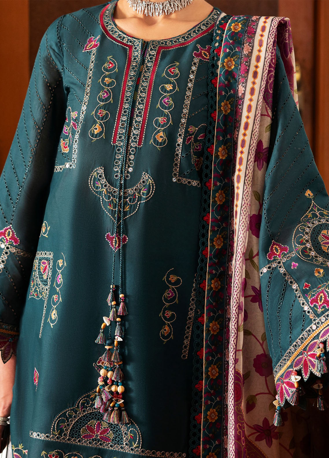 Shahkaar By Jazmin Embroidered Lawn 3 Piece Unstitched Suit JZ26SLEL D-SL-10 Shahkaar By Jazmin Embroidered Lawn 3 Piece Unstitched Suit JZ26SLEL D-SL-10