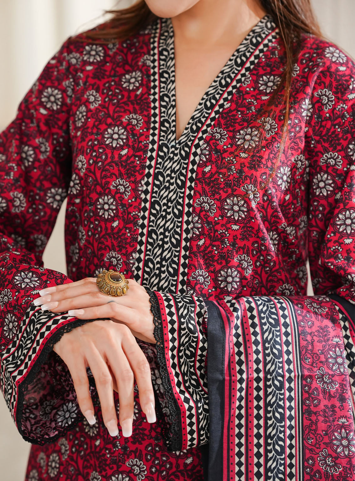 Shahkar By VS Textile Printed Khaddar Suits Unstitched 3 Piece - VS25PK2 5513 Shahkar By VS Textile Printed Khaddar Suits Unstitched 3 Piece - VS25PK2 5513