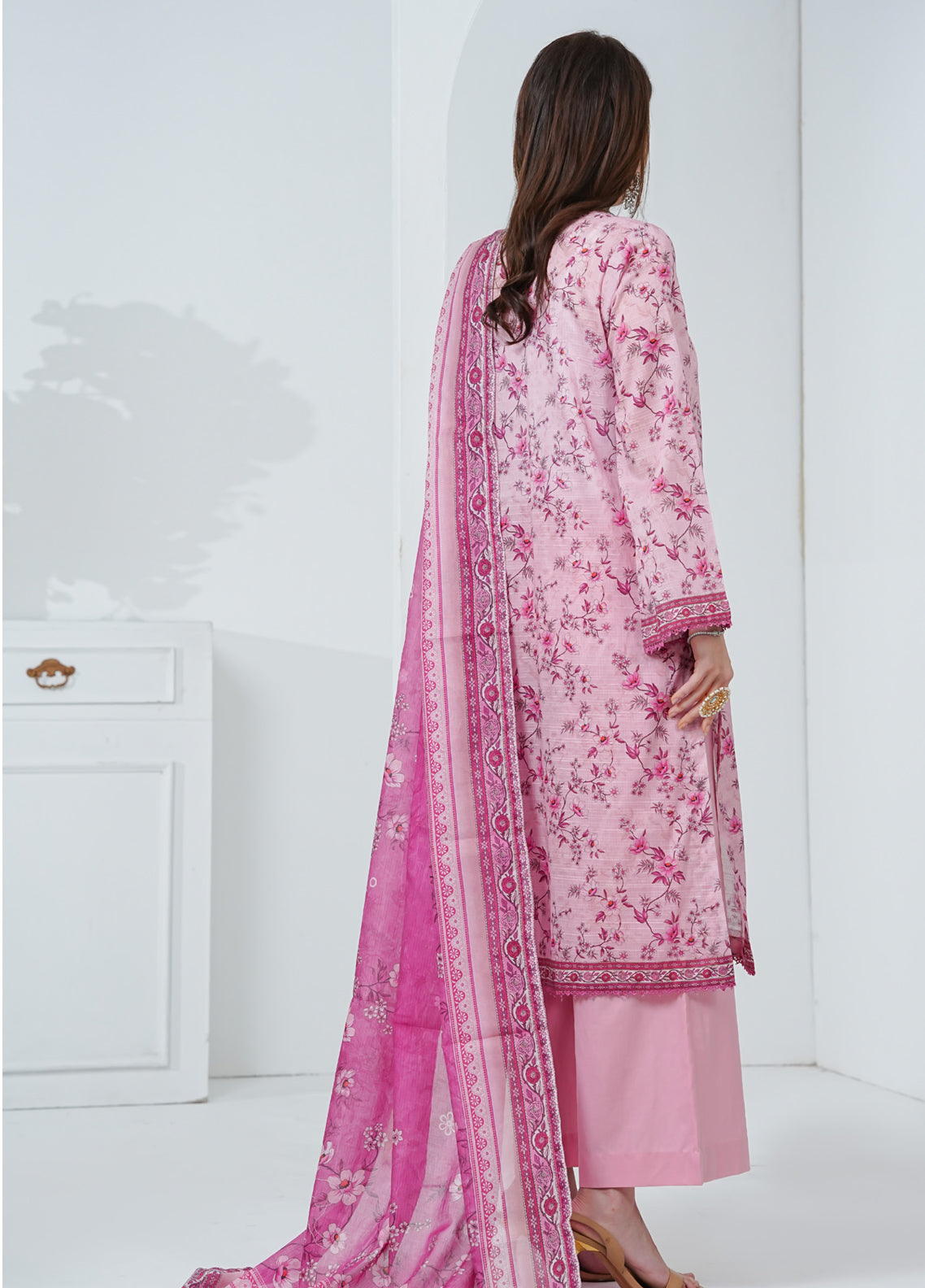 Shahkar By VS Textile Printed Bana Dora Lawn 3 Piece Unstitched Suit VS26SBDLV2 D-829 Shahkar By VS Textile Printed Bana Dora Lawn 3 Piece Unstitched Suit VS26SBDLV2 D-829