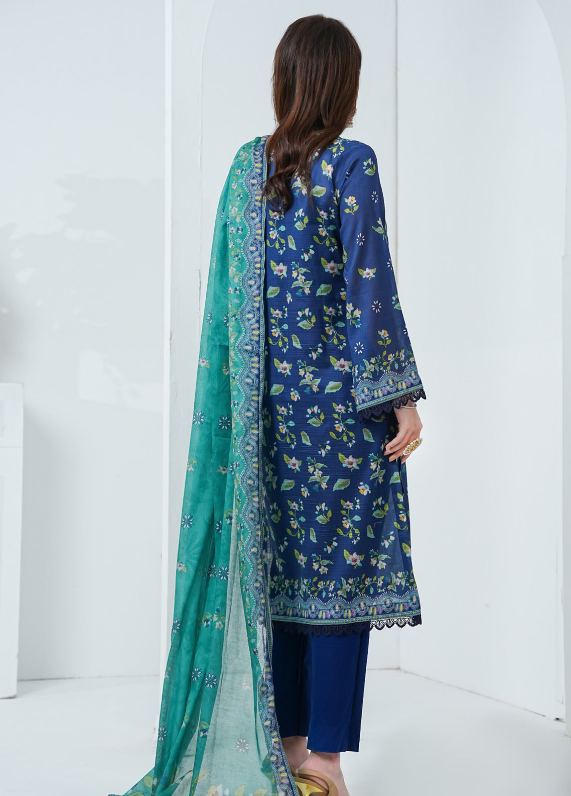 Shahkar By VS Textile Printed Bana Dora Lawn 3 Piece Unstitched Suit VS26SBDLV2 D-832 Shahkar By VS Textile Printed Bana Dora Lawn 3 Piece Unstitched Suit VS26SBDLV2 D-832