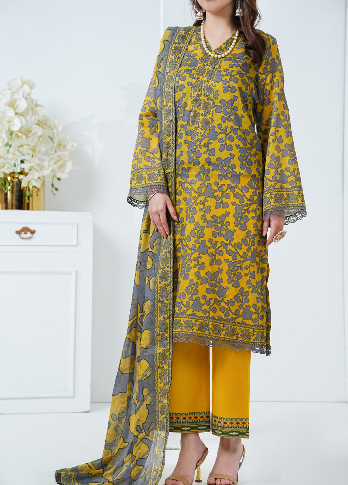 Shahkar By VS Textile Printed Bana Dora Lawn 3 Piece Unstitched Suit VS26SBDLV2 D-837 Shahkar By VS Textile Printed Bana Dora Lawn 3 Piece Unstitched Suit VS26SBDLV2 D-837
