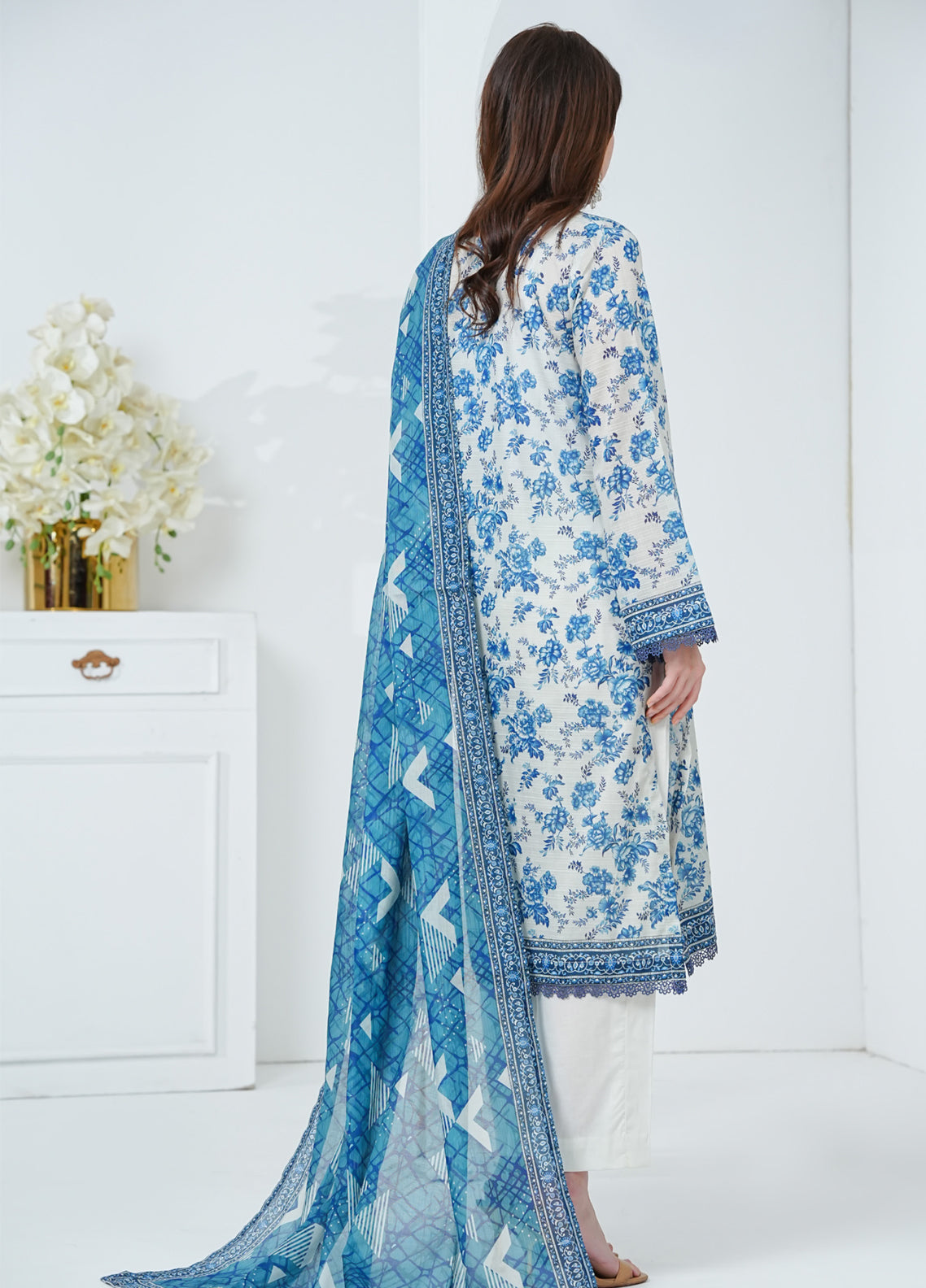 Shahkar By VS Textile Printed Bana Dora Lawn 3 Piece Unstitched Suit VS26SBDLV2 D-838 Shahkar By VS Textile Printed Bana Dora Lawn 3 Piece Unstitched Suit VS26SBDLV2 D-838
