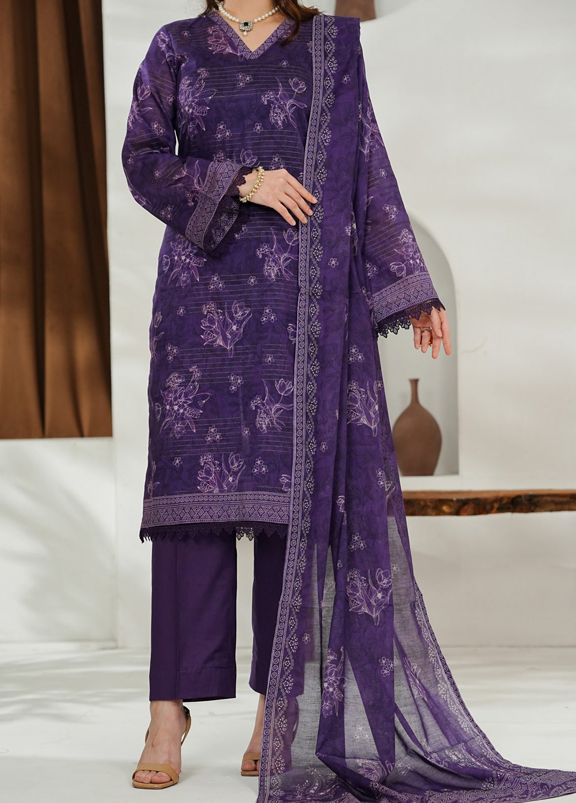 Shahkar By VS Textile Printed Slub Lawn 3 Piece Unstitched Suit VS26SPSLV1 D-826 Shahkar By VS Textile Printed Slub Lawn 3 Piece Unstitched Suit VS26SPSLV1 D-826