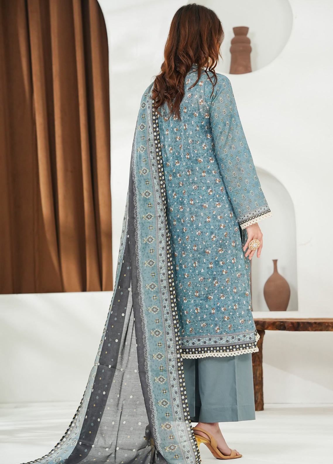 Shahkar By VS Textile Printed Slub Lawn 3 Piece Unstitched Suit VS26SPSLV1 D-828 Shahkar By VS Textile Printed Slub Lawn 3 Piece Unstitched Suit VS26SPSLV1 D-828