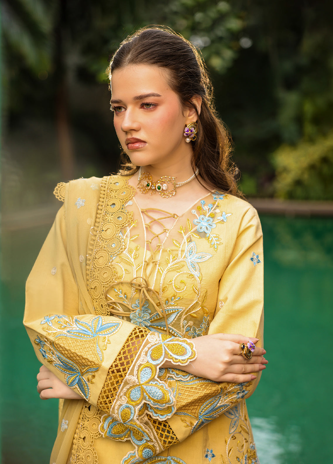 Shanaya By Mahnur Luxury Embroidered Lawn 3 Piece Unstitched Suit MN26SV2 D-SH-04 Shanaya By Mahnur Luxury Embroidered Lawn 3 Piece Unstitched Suit MN26SV2 D-SH-04
