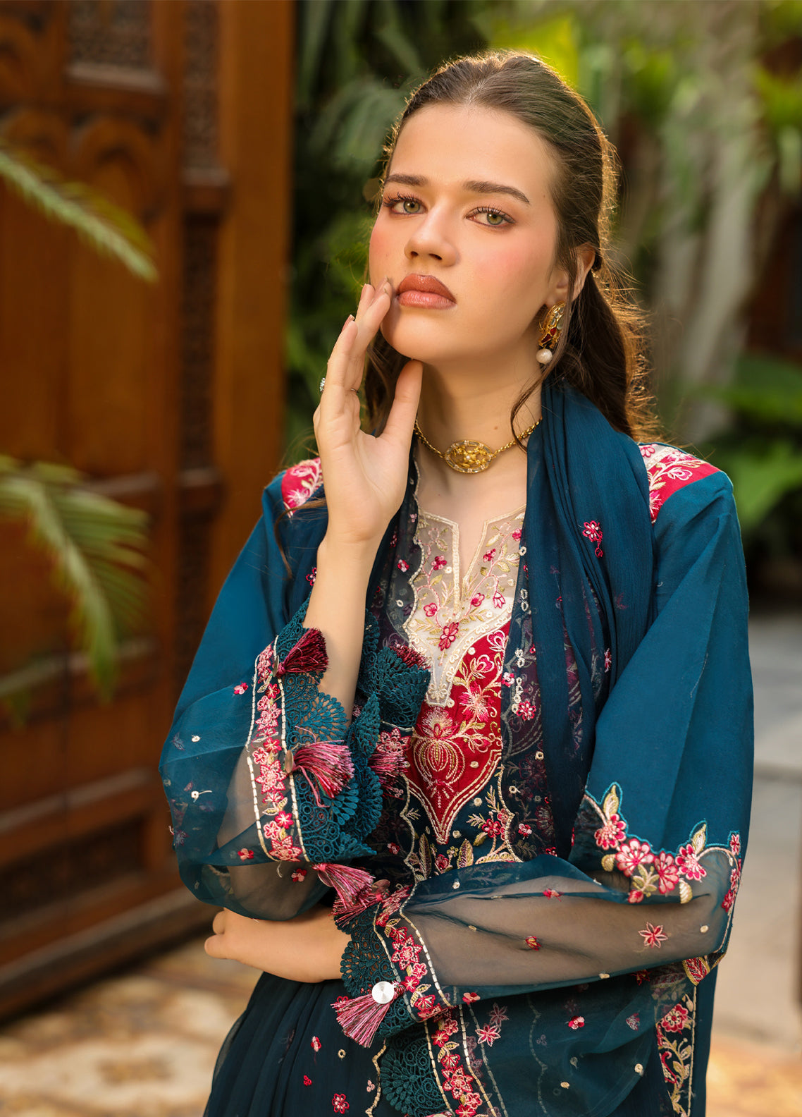 Shanaya By Mahnur Luxury Embroidered Lawn 3 Piece Unstitched Suit MN26SV2 D-SH-08 Shanaya By Mahnur Luxury Embroidered Lawn 3 Piece Unstitched Suit MN26SV2 D-SH-08