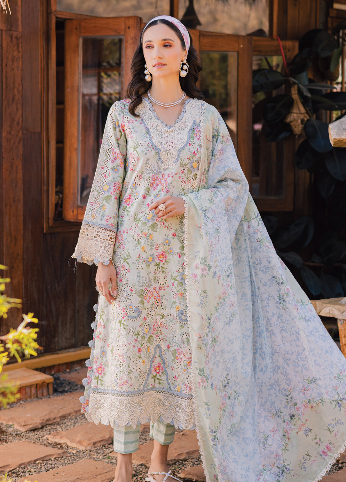 Shezlin By Aabyaan Chikankari Lawn 3 Piece Unstitched Suit ABY26SCEE D-AV-03 REEM Shezlin By Aabyaan Chikankari Lawn 3 Piece Unstitched Suit ABY26SCEE D-AV-03 REEM