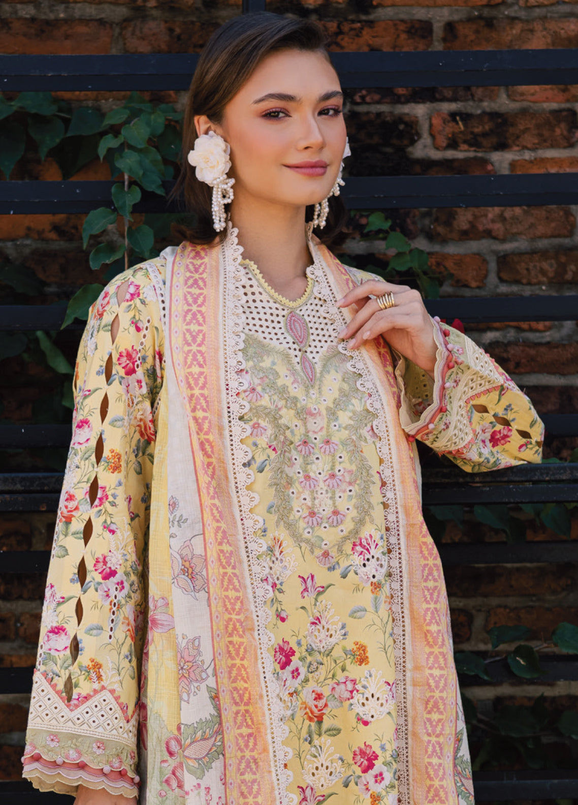 Shezlin By Aabyaan Chikankari Lawn 3 Piece Unstitched Suit ABY26SCEE D-AV-09 ZEHRAAYE Shezlin By Aabyaan Chikankari Lawn 3 Piece Unstitched Suit ABY26SCEE D-AV-09 ZEHRAAYE