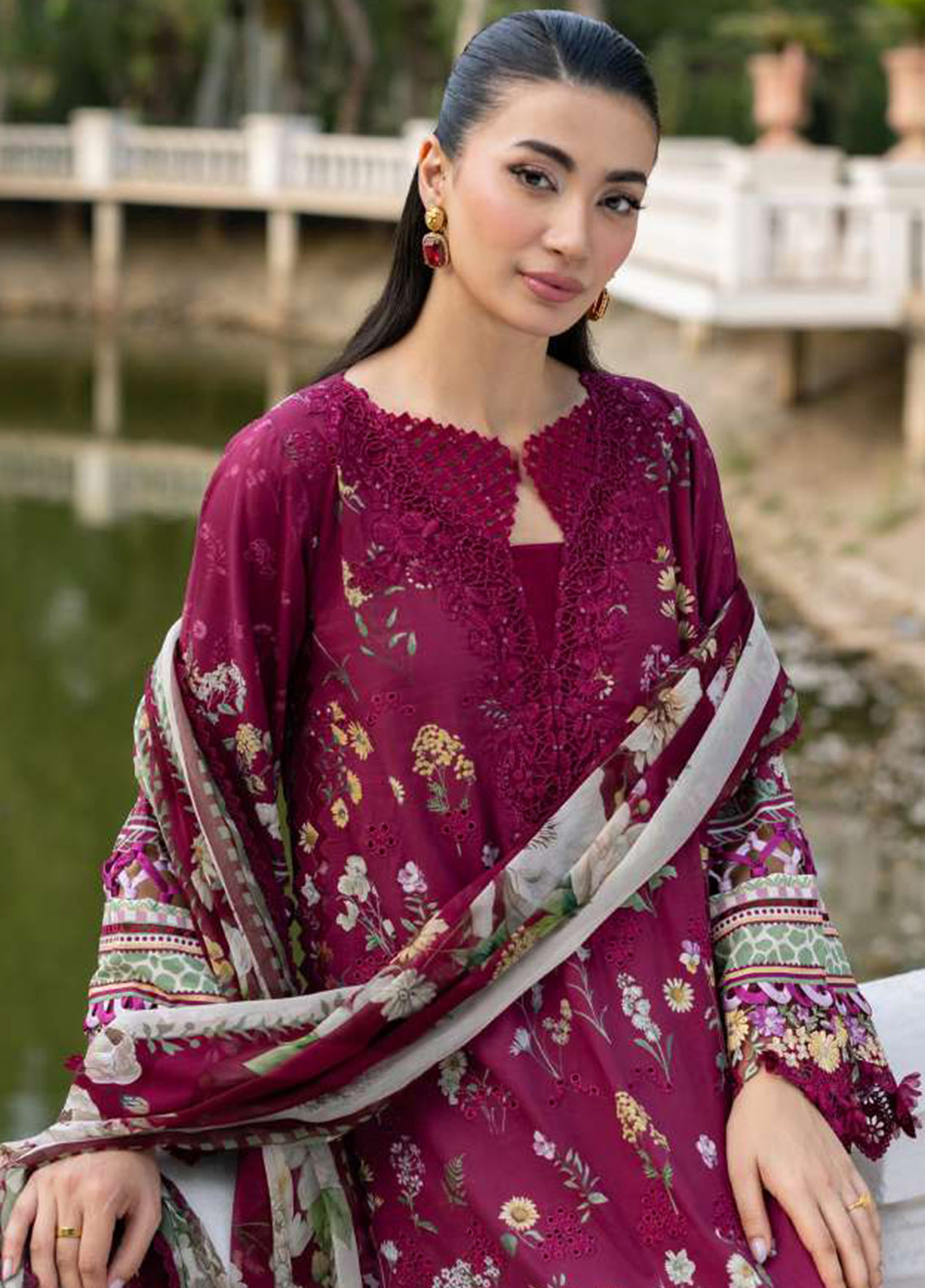 Signature By Elaf Embroidered Lawn 3 Piece Unstitched Suit EF26SElV2 D-2A NORA Signature By Elaf Embroidered Lawn 3 Piece Unstitched Suit EF26SElV2 D-2A NORA