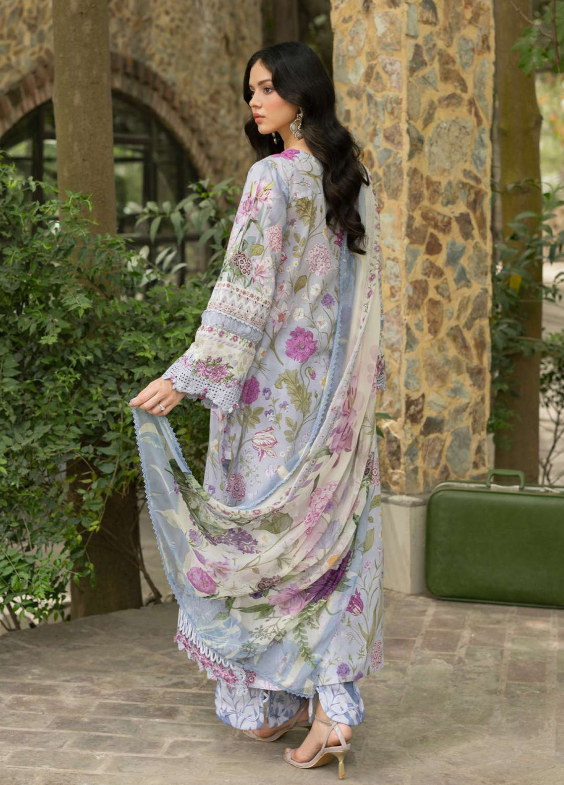 Signature By Elaf Embroidered Lawn 3 Piece Unstitched Suit EF26SElV2 D-5A ARIANA Signature By Elaf Embroidered Lawn 3 Piece Unstitched Suit EF26SElV2 D-5A ARIANA