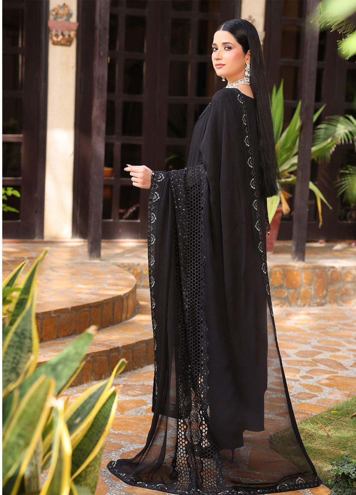 Signature By Schick Embroidered Karandi 3 Piece Unstitched Suit SDH26SK D-04 Signature By Schick Embroidered Karandi 3 Piece Unstitched Suit SDH26SK D-04