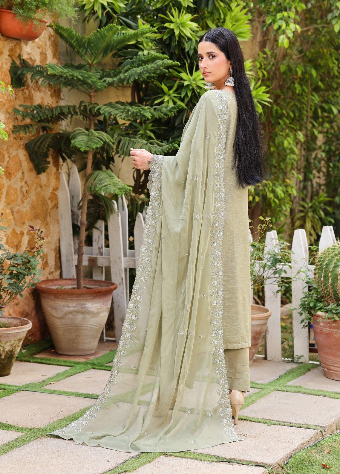 Signature By Schick Embroidered Karandi 3 Piece Unstitched Suit SDH26SK D-06 Signature By Schick Embroidered Karandi 3 Piece Unstitched Suit SDH26SK D-06