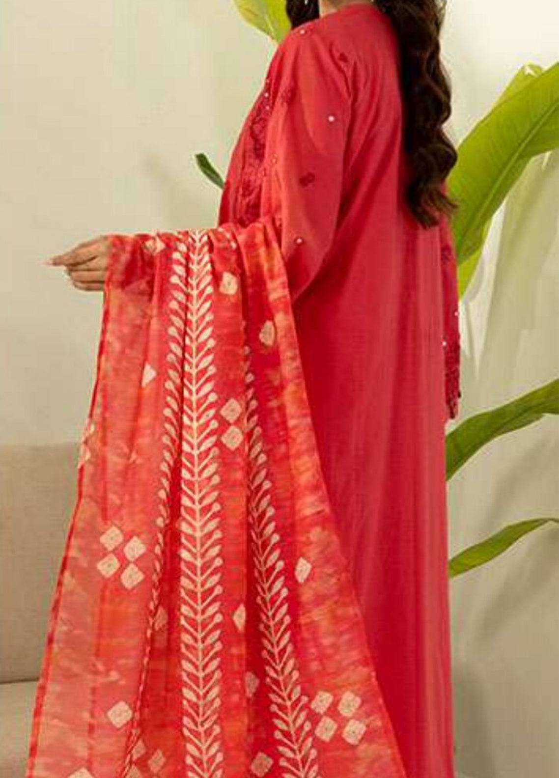 Signature By Zellbury Embroidered Lawn 3 Piece Unstitched Suit WUS26E30510 Signature By Zellbury Embroidered Lawn 3 Piece Unstitched Suit WUS26E30510