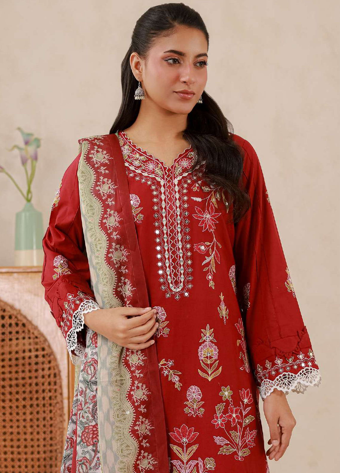 Signature By Zellbury Embroidered Lawn 3 Piece Unstitched Suit WUS26E30511 Signature By Zellbury Embroidered Lawn 3 Piece Unstitched Suit WUS26E30511