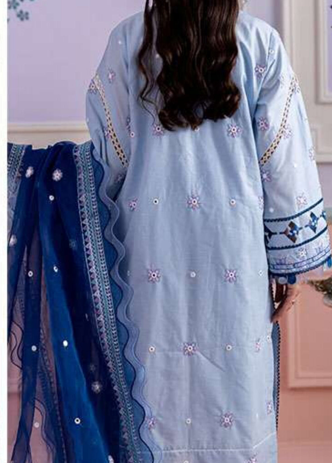 Signature By Zellbury Embroidered Lawn 3 Piece Unstitched Suit WUS26E30618 Signature By Zellbury Embroidered Lawn 3 Piece Unstitched Suit WUS26E30618