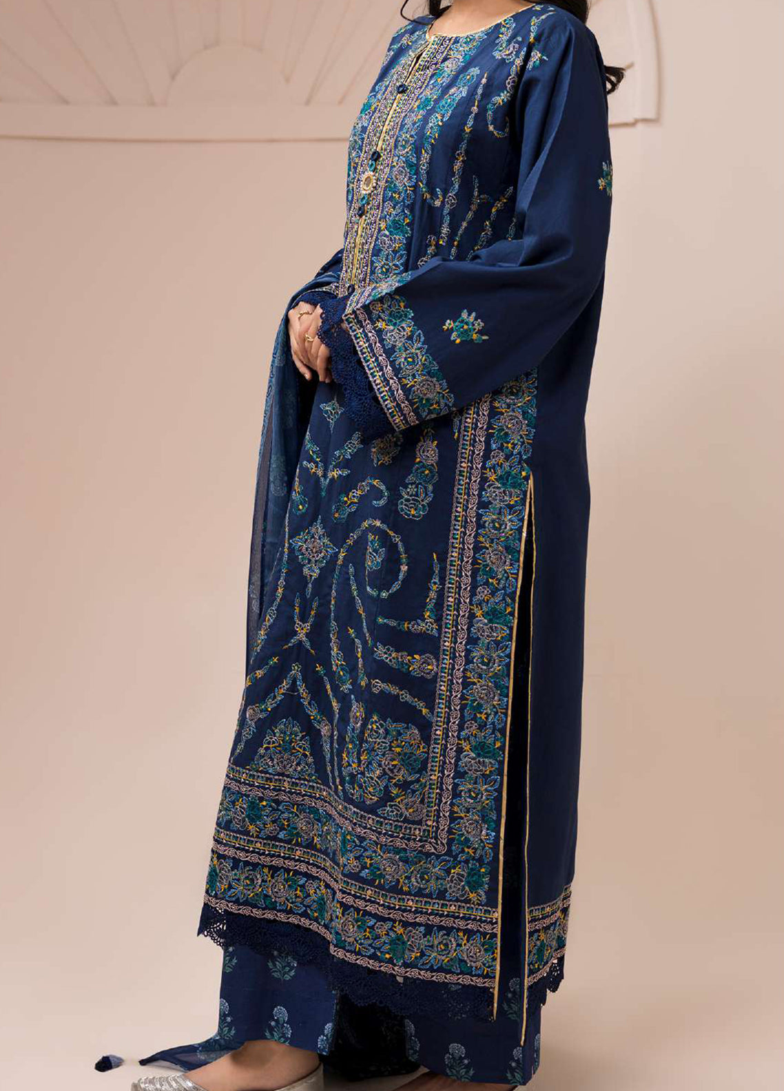 Signature By Zellbury Embroidered Lawn 3 Piece Unstitched Suit WUS26E30650 Signature By Zellbury Embroidered Lawn 3 Piece Unstitched Suit WUS26E30650