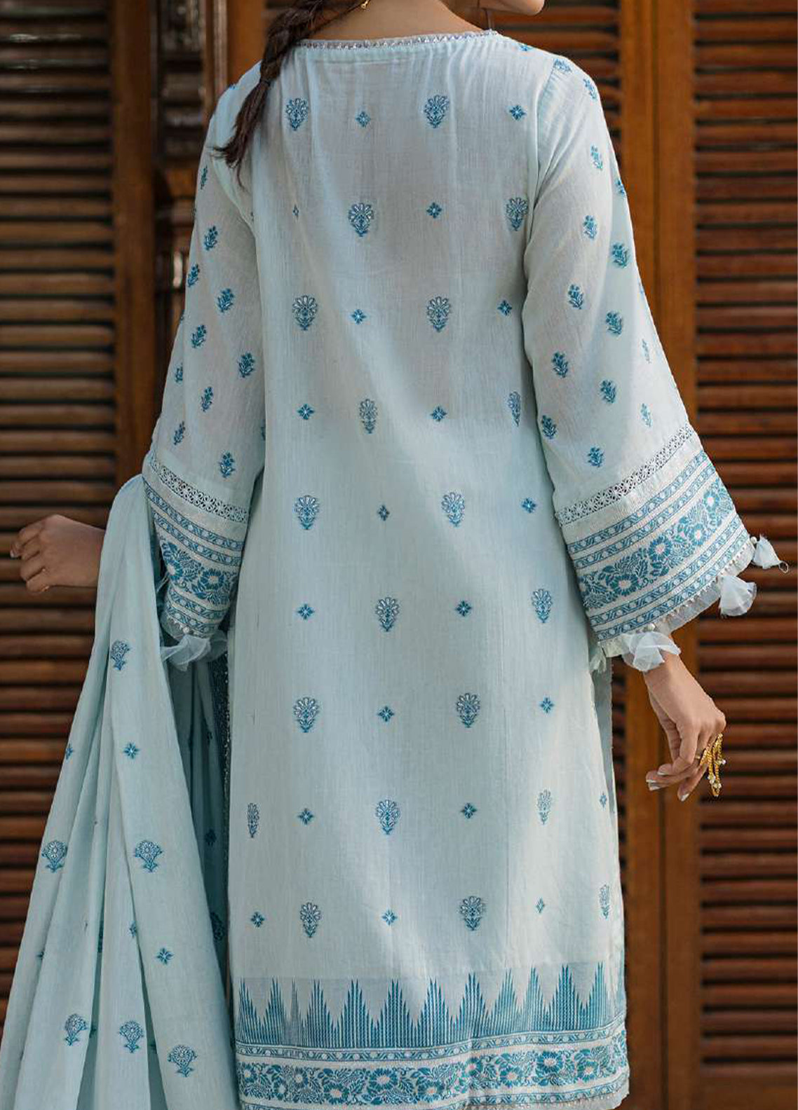 Signature By Zellbury Printed Lawn 3 Piece Unstitched Suit WUS26X30987 Signature By Zellbury Printed Lawn 3 Piece Unstitched Suit WUS26X30987