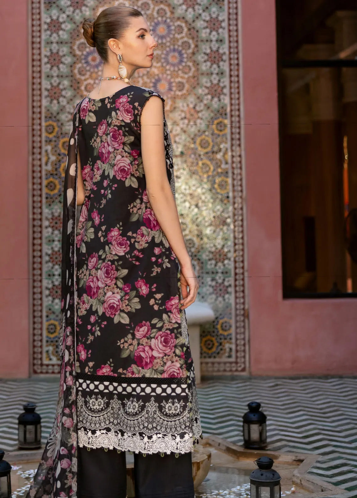 Signature by Elaf Embroidered Lawn Suits Unstitched 3 Piece - EF25EL 2B PROM NIGHT Signature by Elaf Embroidered Lawn Suits Unstitched 3 Piece - EF25EL 2B PROM NIGHT