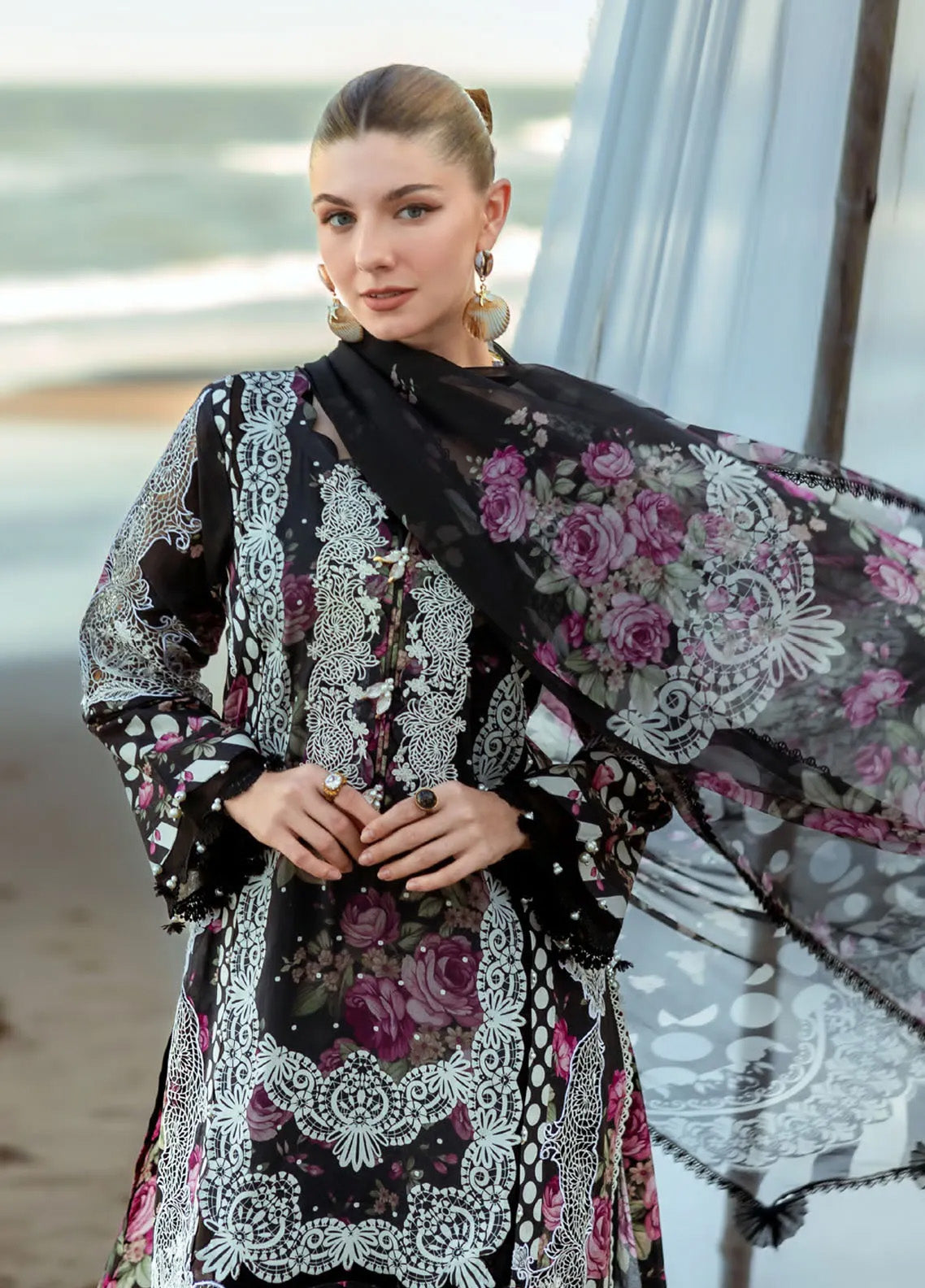 Signature by Elaf Embroidered Lawn Suits Unstitched 3 Piece - EF25EL 2B PROM NIGHT Signature by Elaf Embroidered Lawn Suits Unstitched 3 Piece - EF25EL 2B PROM NIGHT