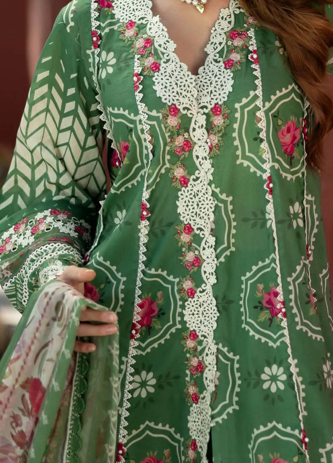 Signature by Elaf Embroidered Lawn Suits Unstitched 3 Piece - EF25EL 4B EDEN Signature by Elaf Embroidered Lawn Suits Unstitched 3 Piece - EF25EL 4B EDEN