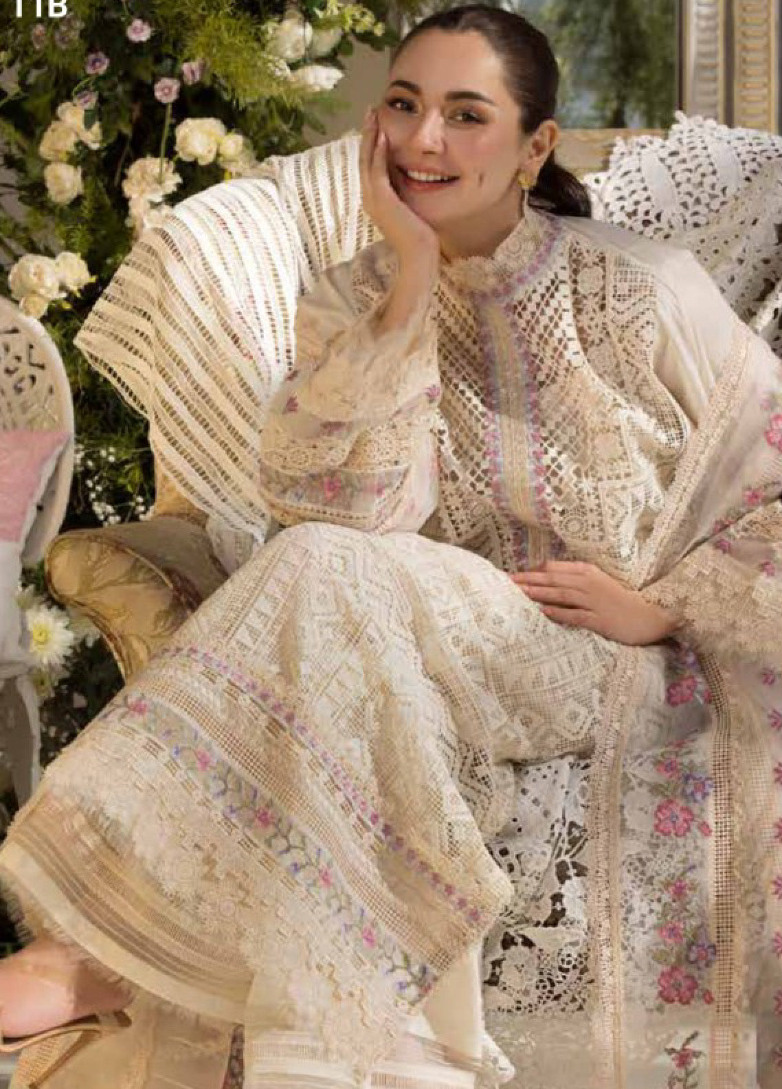 Sobia Nazir Embroidered Lawn Suits Unstitched 3 Piece - SN25LL 11B Sobia Nazir Embroidered Lawn Suits Unstitched 3 Piece - SN25LL 11B